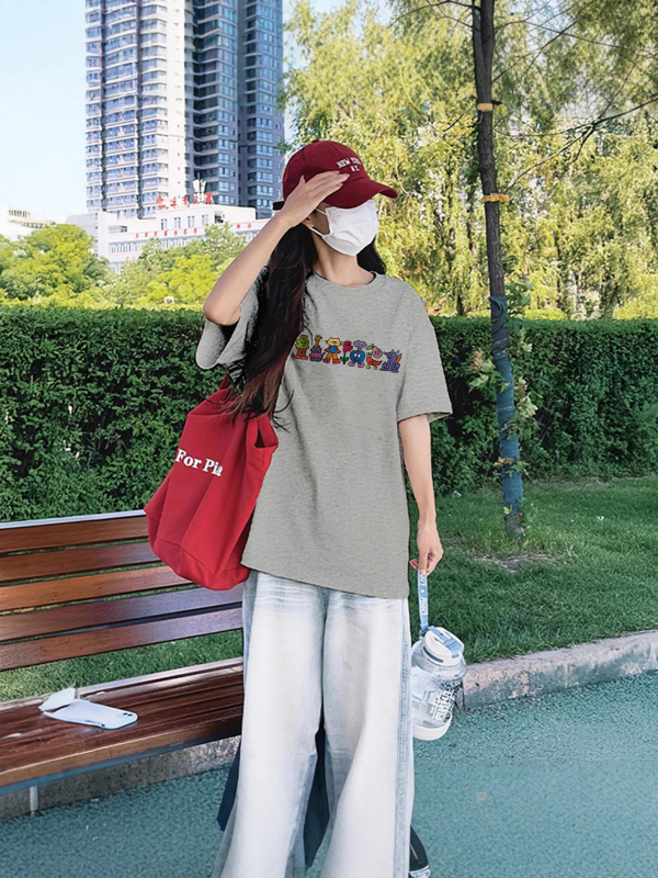 Plus-size crna ženska pamučna majica kratkih rukava, ležernog kroja, anime otisak, Harajuku stil