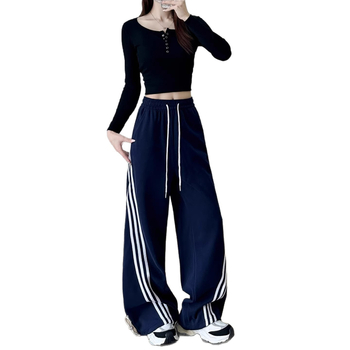 Ugodne, svestrane sportske hlače s visokim strukom, jogger kroj, američki stil, tri pruge, široke nogavice, za žene