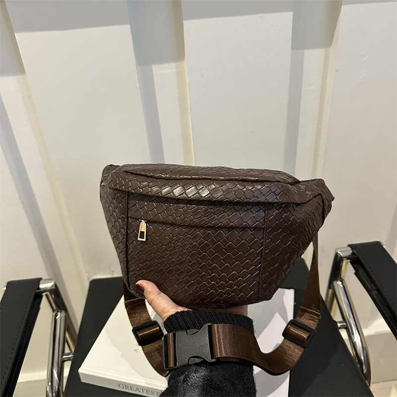 Ženska PU pletena torba oko struka, retro stil, gradski trend, proljeće 2025