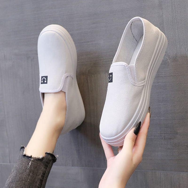 Ženske bijele platnene Slip-On tenisice – udobne, protuklizne, za svakodnevnu upotrebu