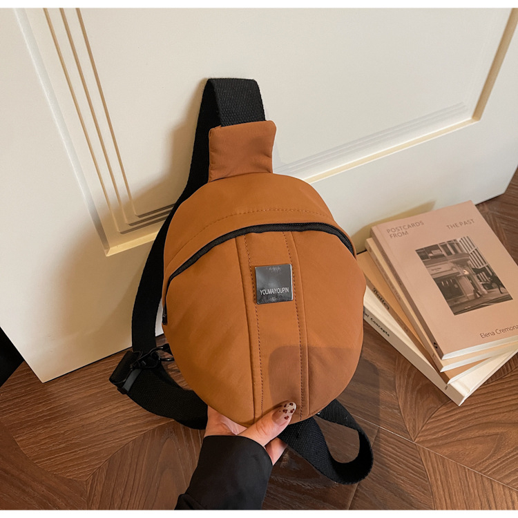 Ženska svakodnevna crossbody torba s velikim kapacitetom, sportskog stila, ljetni model 2026
