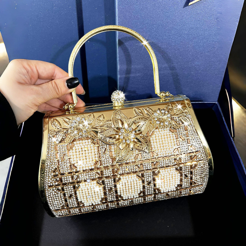 Torba Gilt Diamond s dijamantima, večernja torba s dijamantima, luksuzna torbica inspirirana cheongsam stilom, idealna uz nevjenu haljinu s zmajem i feniksom
