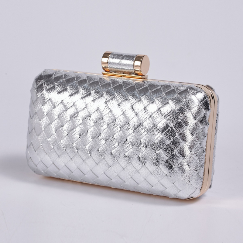 Ženska ručno izrađena kožna tkana torba s kariranim uzorkom za večernje prigode — clutch, torba preko ramena i crossbody