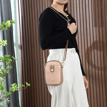 PU koža crossbody torba za telefon, minimalistički dizajn, kompaktna ženska torba