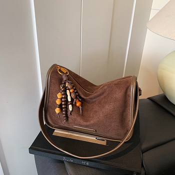 Ženska torba za jesen u retro stilu od mat semiša, crossbody, casual i stilna