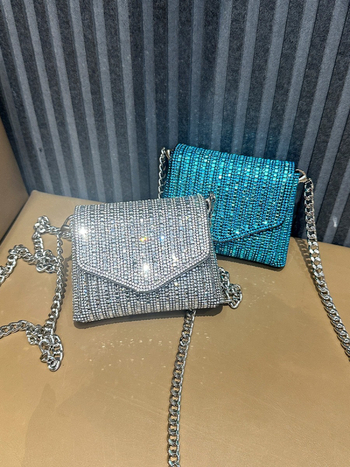 Rhinestone lánc mini négyzet alakú táska, vállon átvethető, boríték-stílus, PVC