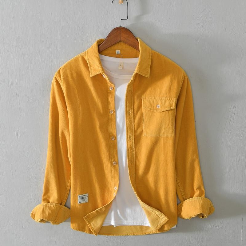 Muška košulja-jakna od pamuka corduroja, vintage stil, dugi rukavi, jednobojna boja, rever ovratnik, opušten kroj za jesen i zimu.