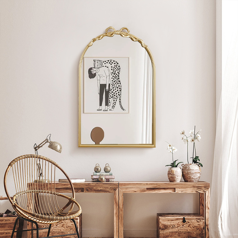 Francia stílusú ívelt fürdőszobai tükör LED-del, retro sarkos virág mintával, falra szerelhető európai stílusú sminktükör, 60×40×3.5 cm