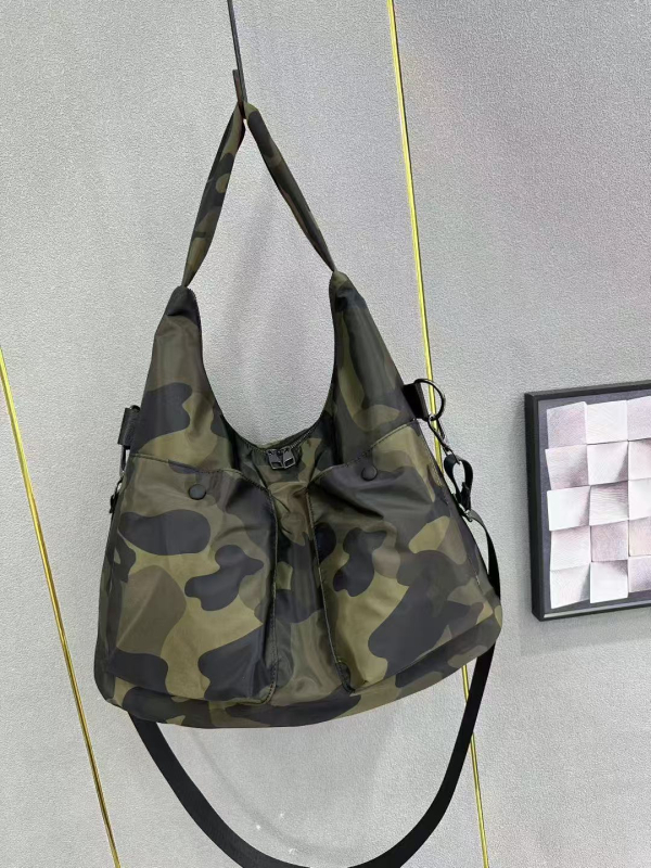 Nylon torba za rame velike kapacitete, s više džepova, ženski casual stil korejskog dizajna