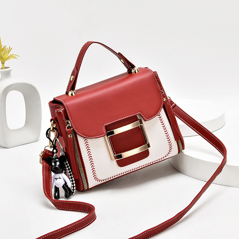 Ženska PU mala kvadratna crossbody torba — gradski stil, jesen-zima 2025, velik kapacitet, unutarnje pretince
