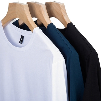 Muški jednobojni T-shirt s kratkim rukavima, okrugli izrez, od mercerisane pamuka, lagana ljetna majica