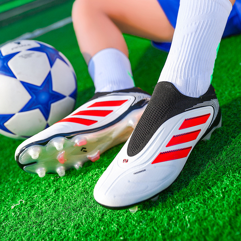 Nogometne tenisice s dugim čepovima, za odrasle i mlade, niski profil, za travnate terene, trening i utakmice, prozračne, protivklizne, lagane