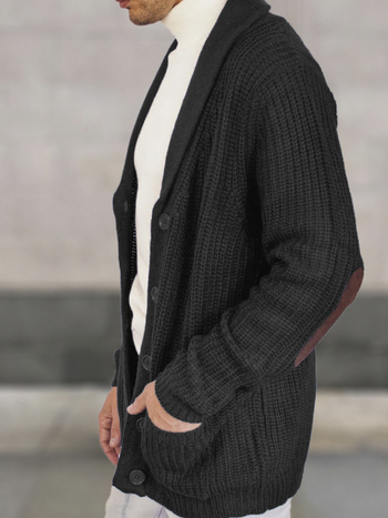 Férfi slim-fit kötött kardigán gallérral, hosszú ujjaival, velúr patchwork részletekkel