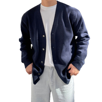 Férfi egyszínű V-nyakú kötött kardigán, ősz 2025, egyszerű és sokoldalú, laza szabás