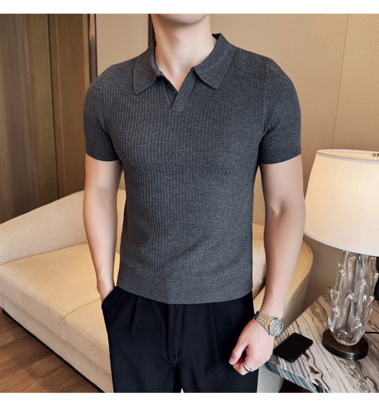 Lagana rib-pletena polo s panelima, prozračna, slim fit, kratka rukava, pamukova smjesa.