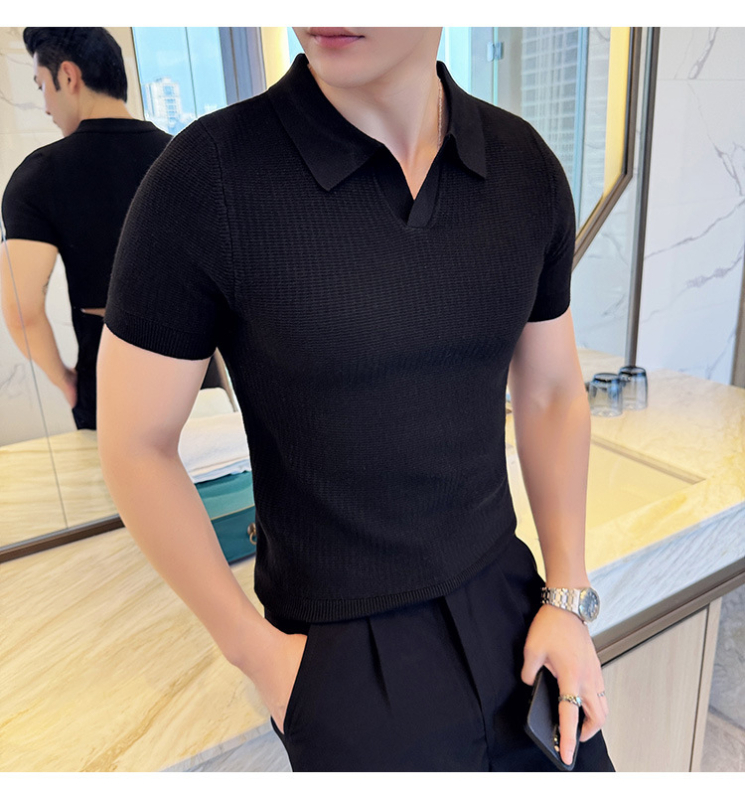 Lagana rib-pletena polo s panelima, prozračna, slim fit, kratka rukava, pamukova smjesa.