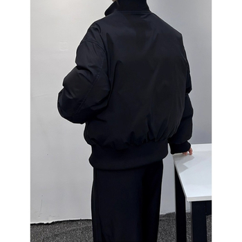 Fekete Cleanfit pilótazseki férfiaknak, poliészter töltettel, téli vastag kabát kapucnival