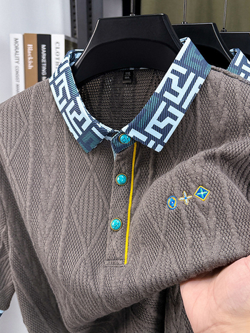 Muška pletene polo majica kratkih rukava, jacquard uzorak, polo ovratnik, slobodan kroj, prozračan ljetni komad