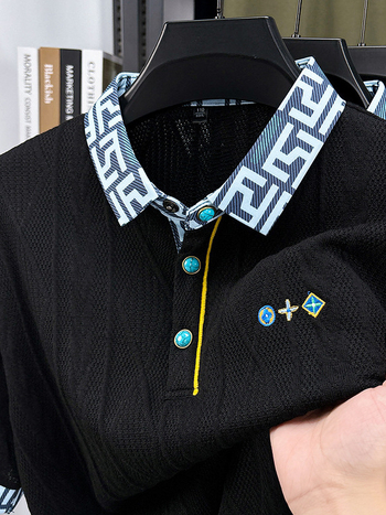 Muška pletene polo majica kratkih rukava, jacquard uzorak, polo ovratnik, slobodan kroj, prozračan ljetni komad