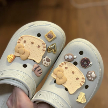 Odvojiva 3D dekorativna kopča za cipele Crocs-stila, Hello Kitty dizajn s havajskim cvijetom, DIY ukras gornjeg dijela