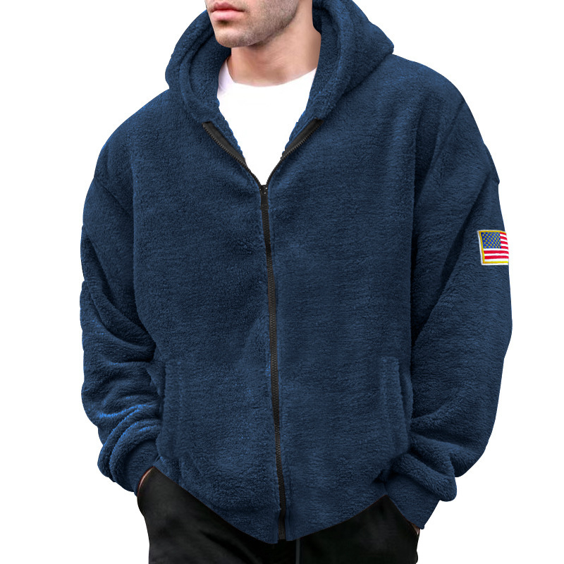 Férfi téli kabát kettős oldalú fleece béléses, kapucnival, cipzárral, zászló jelvénnyel