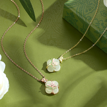 Magnólia virágú négylevelű nyaklánc Hetian jade-dal, nőknek, ezüst 925
