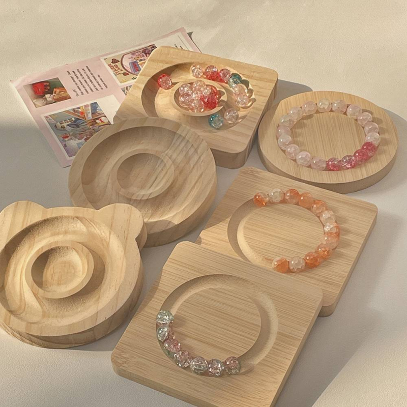 Drveni pladanj za izlaganje nakita, za perle i DIY materijale