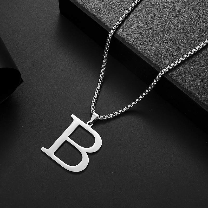 Ogrlica od titanskog čelika sa slovom M, unisex, duga podesiva lančana ogrlica, geometrijski stil