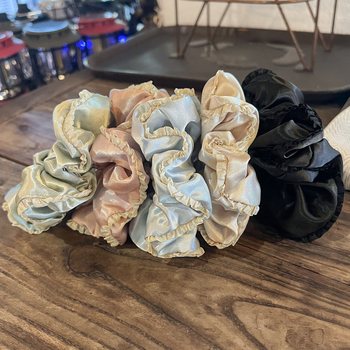 D22 svilenkasti scrunchie s cvijetom – gumica za kosu za rep, ženski dodatak