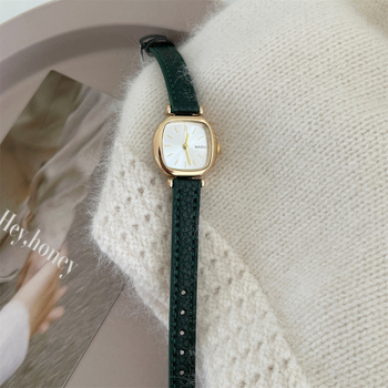 Ženski sat u korejskom stilu – elegantan, minimalističan, retro, inspiriran Harajuku, malen i profinjen za posao i svakodnevno nošenje