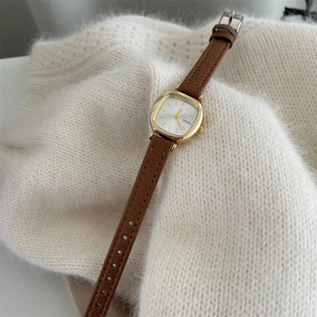 Ženski sat u korejskom stilu – elegantan, minimalističan, retro, inspiriran Harajuku, malen i profinjen za posao i svakodnevno nošenje