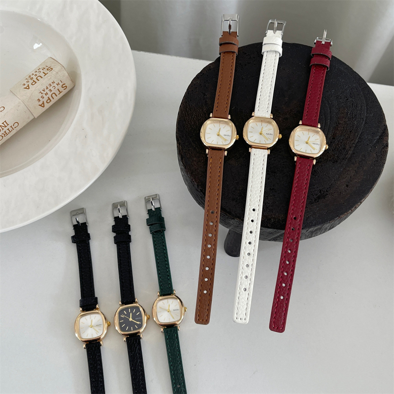 Ženski sat u korejskom stilu – elegantan, minimalističan, retro, inspiriran Harajuku, malen i profinjen za posao i svakodnevno nošenje