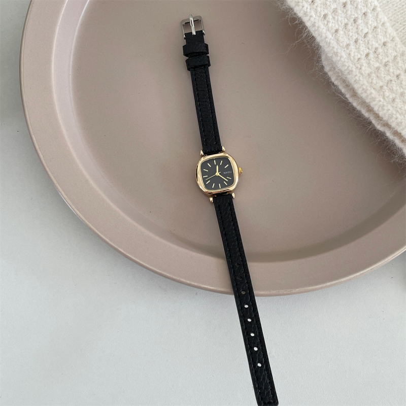 Ženski sat u korejskom stilu – elegantan, minimalističan, retro, inspiriran Harajuku, malen i profinjen za posao i svakodnevno nošenje