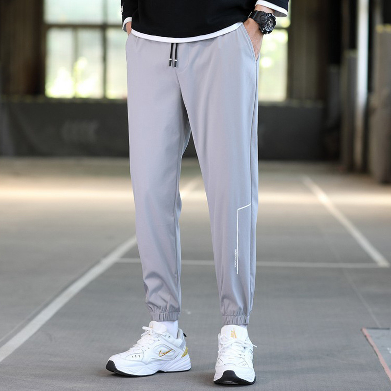 Férfi cropped jogger nadrág, lazán sportos, bokáig érő hosszúság, Ice Silk gyorsan száradó anyag