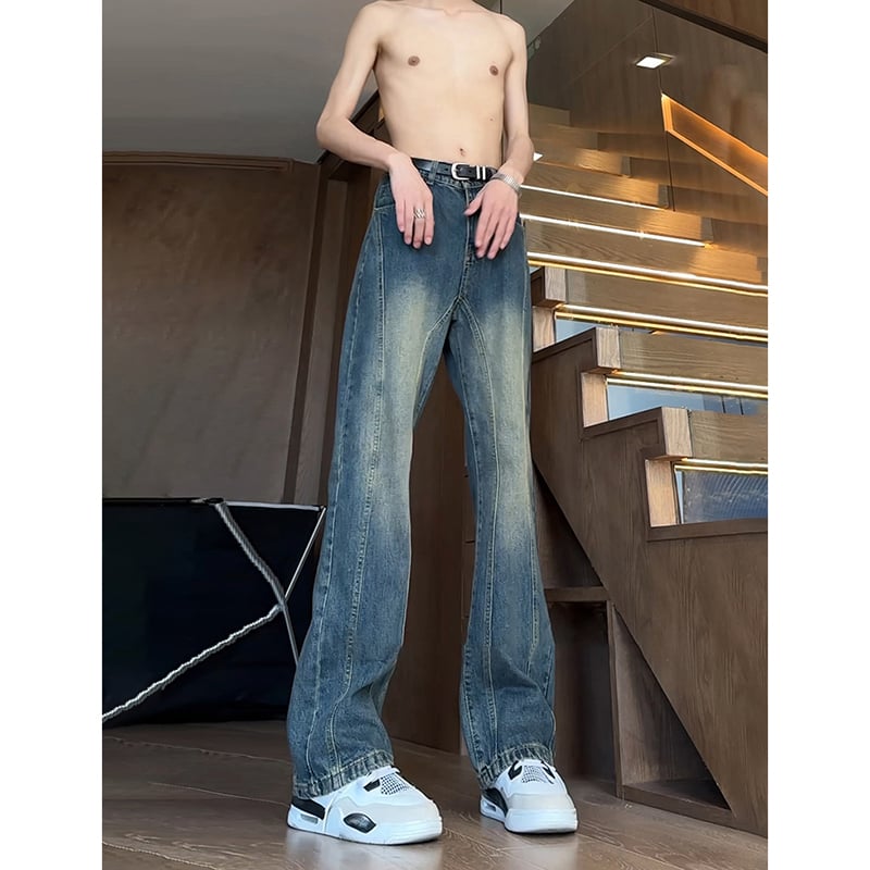 Muške traperice plavo bootcut, visokim strukom, uske ravne nogavice, izbledjeli završeci