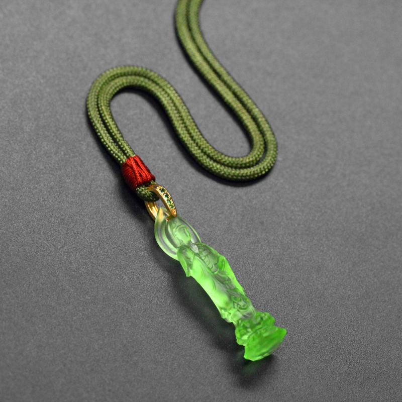 Trodimenzionalni Guanyin Bodhisattva glazirani privjesak za ogrlicu