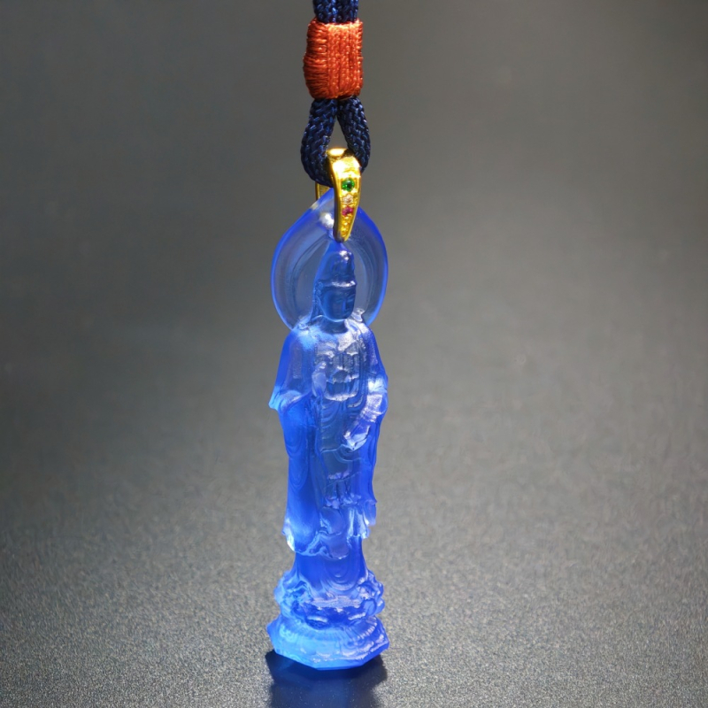 Trodimenzionalni Guanyin Bodhisattva glazirani privjesak za ogrlicu