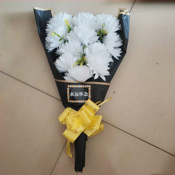 60 cm vysoký ručne držaný pohrebný kvet s chryzantémou