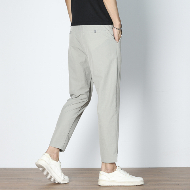 Férfiaknak slim-fit cropped nadrág, nyári légáteresztő ice-silk anyaggal, egyenes szabás