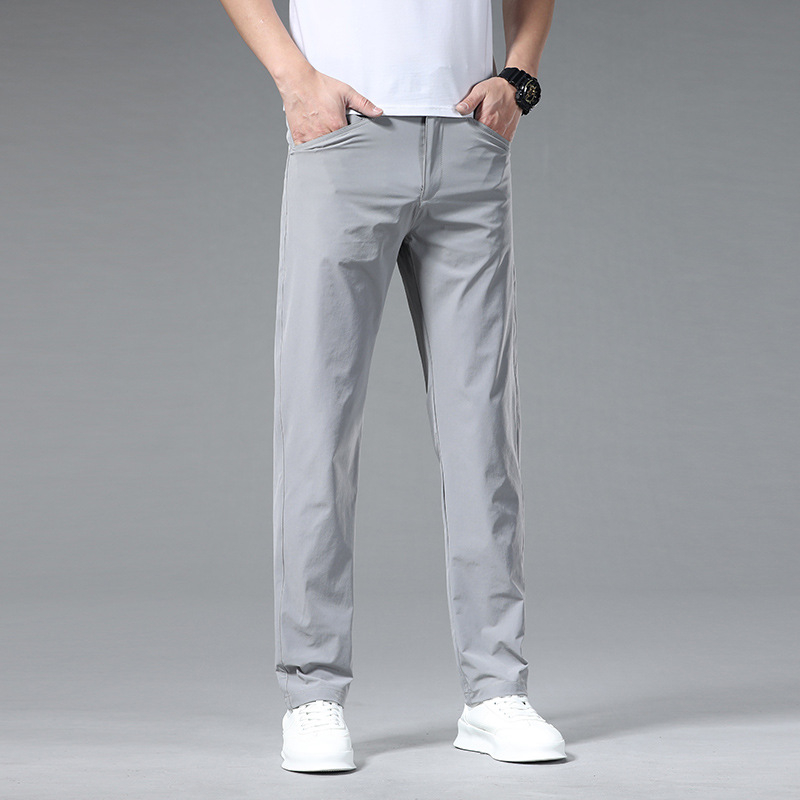 Muške ljetne lagane hlače, ravno-širok kroj, crne, s ice-silk teksturom, širokih nogavica, casual nošenje