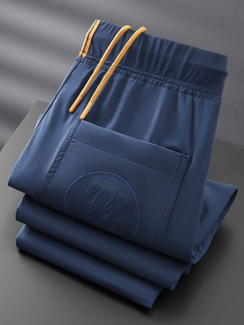 Muške crop pantalone od ice silk s izšivkom, uski kroj, lagane za ljeto