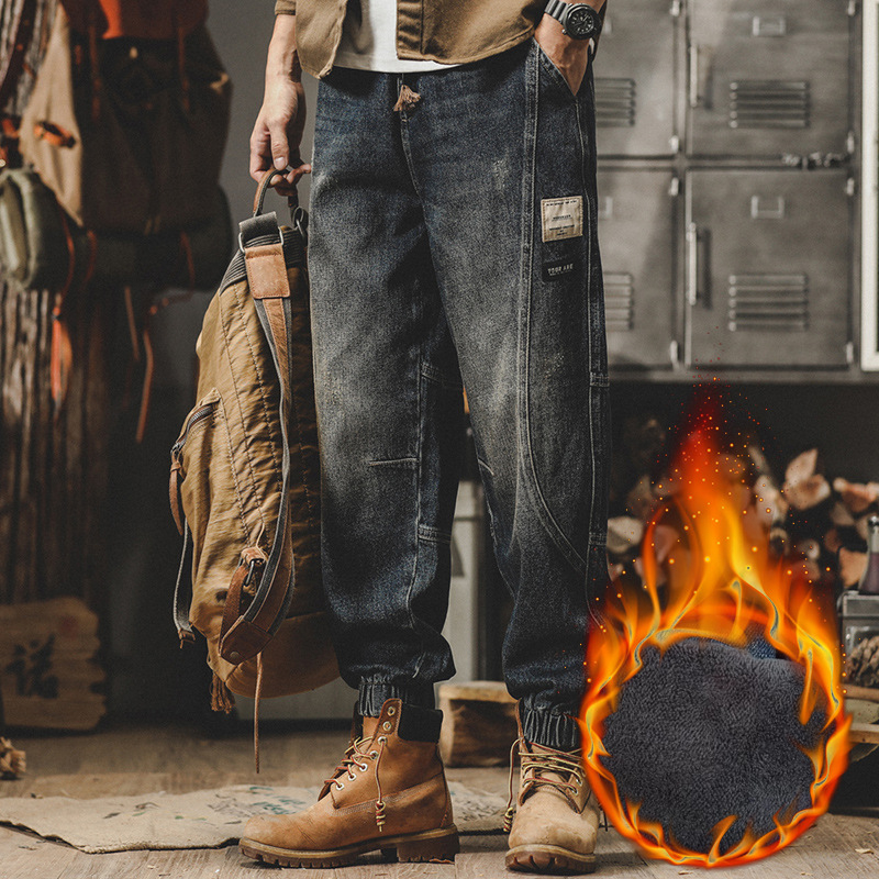 Férfi denim nadrág, mosott pamutból, lazán szabott, széles szárú, patchwork részletekkel, tavasz–ősz