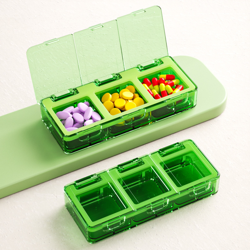 Prenosna kutija za tablete s tri odjeljka, vodootporna i zatvara se, organizator lijekova, kompaktne dimenzije 10,7 × 4,6 × 2 cm