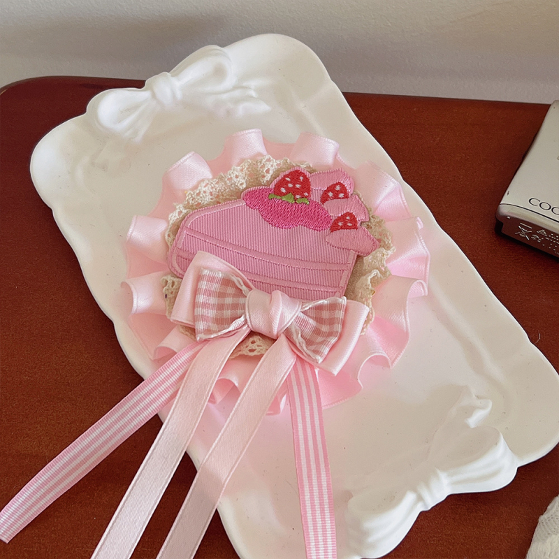 Ručna Lolita ukosnica za kosu s motivom tortice tiramisu, slatko i svestran dodatak.