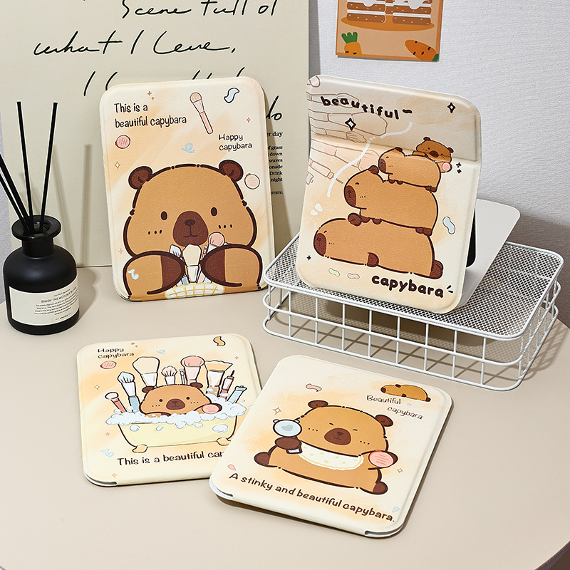 Capybara aranyos hordozható összecsukható sminktükör – kézben fogható, asztali használatra kollégiumi szobában