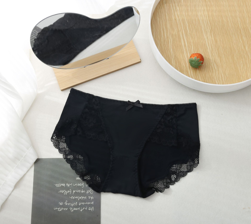 Ženske gaćice od ice silk, srednji pojas, čipkan rub, prozračnost, antibakterijske, velike veličine