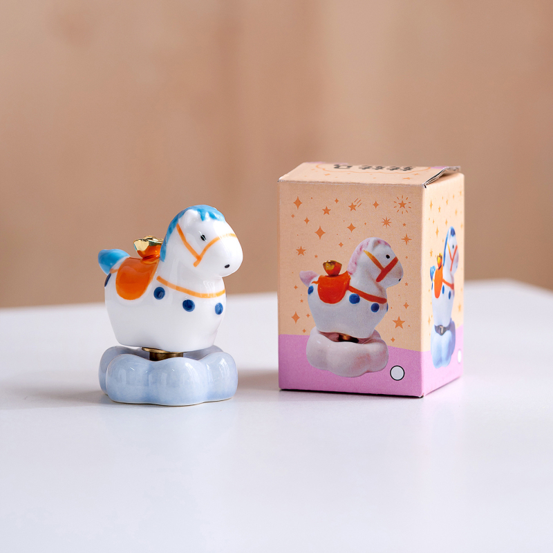 Jingdezhen kreativni Tang konj keramička ukrasna figurica — slatka okretna konj, novogodišnji suvenir