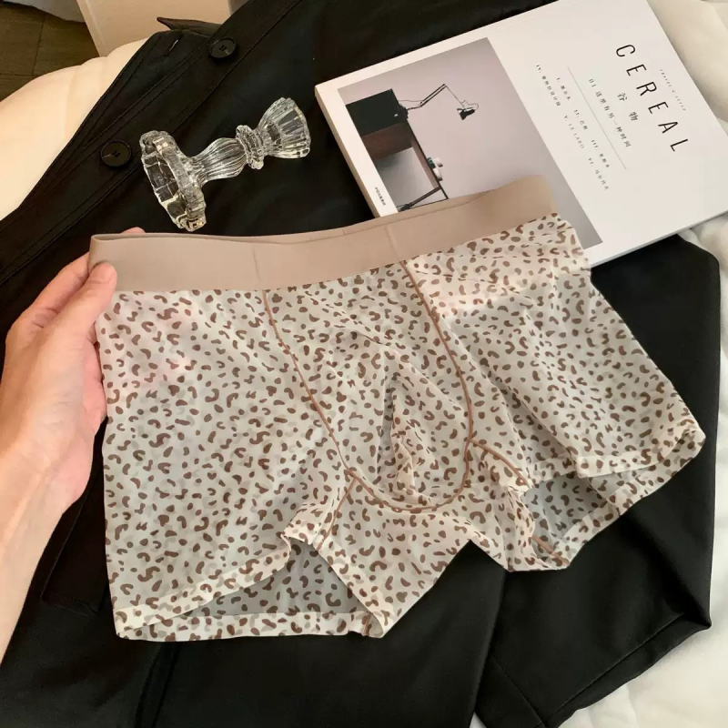 Muške bokserice s leopardovim uzorkom, antibakterijske, Ice Silk, srednji struk, najlon 10A, miris kamelije