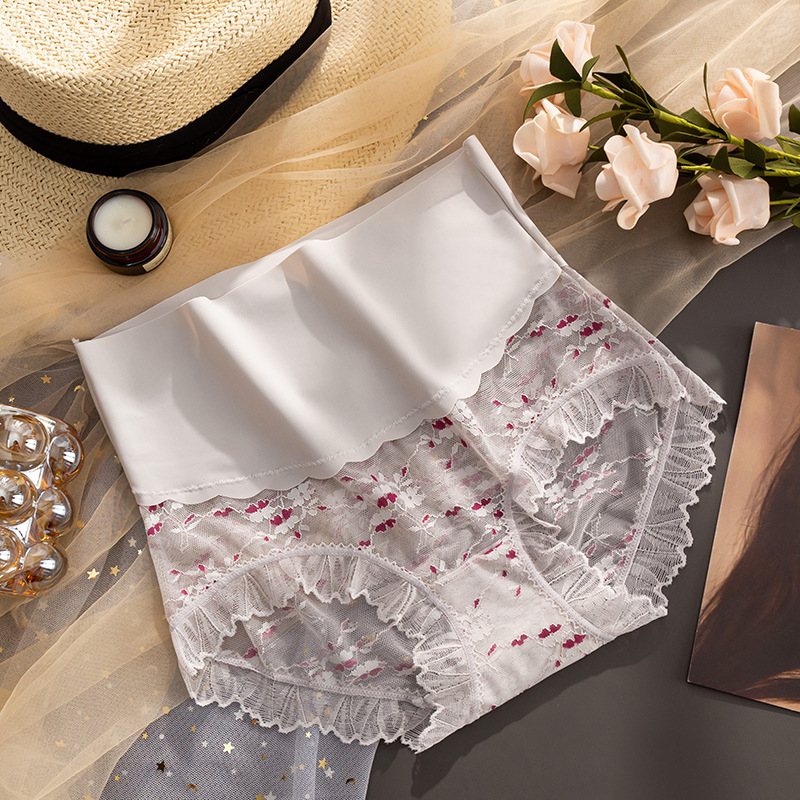 Ženske gaćice s visokim strukom i izvezenim detaljima, prozračna čipka, pamukova podstava u području prepona, tanki Ice Silk materijal