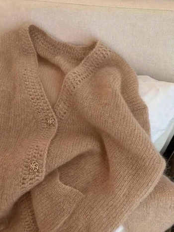 Ženski ružičasti pleteni kardigan s V-izrezom, elegantan jesensko-zimski stil, ležeran